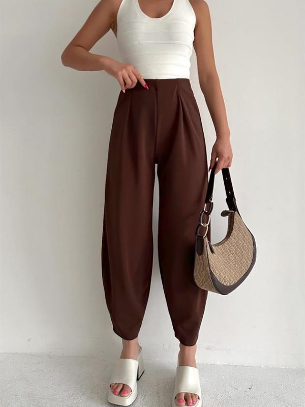 Plier Carrot Fit Trousers Brown